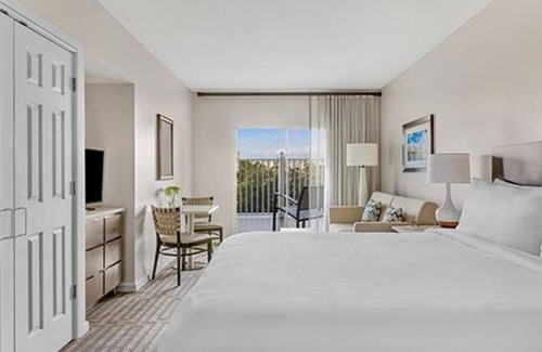 Williamsburg Complejo | 7 day getaway in sunny Orlando, FL at the Marriott Grande Vista Resort!