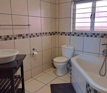 Illovo Beach Apartamento | #7 Illovo Views