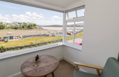 Borth-y-Gest Cabaña | 7 Ivy Terrace, BORTH-Y-GEST