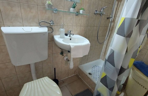 Erzsebetvaros Apartamento | 7. Kerületben található az apartman. Közel a Városligethez, bulinegyedhez.