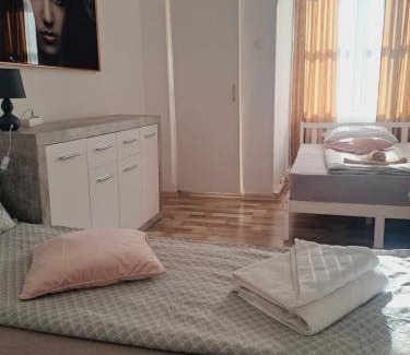 Miercurea-Ciuc Apartamento | 7 Levél Central Apartments