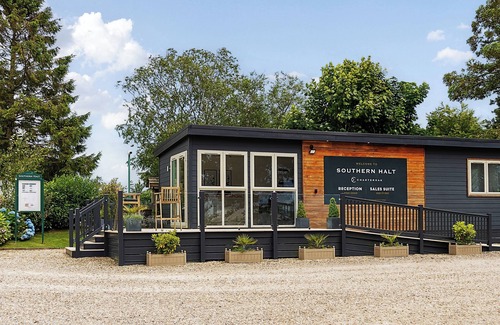 Dobwalls Cabaña | 7 Meadow Retreat