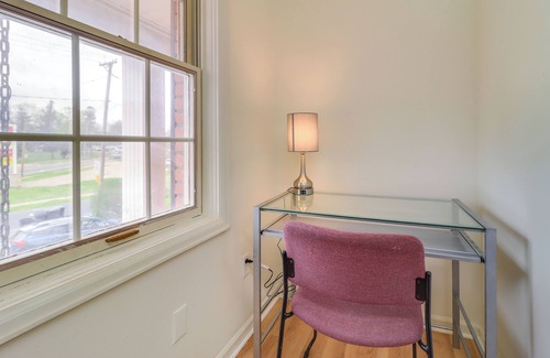 Bedford Apartamento | 7 Mi to Downtown Toledo & Riverfront: Cozy Apt!