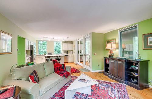 Asheville Casa | 7 Mi to Dtwn Asheville Carriage House with Deck