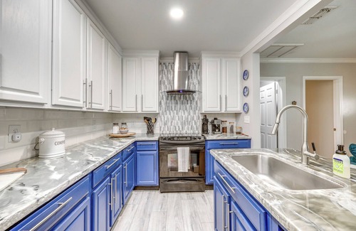 Riverview Casa | 7 Mi to Dtwn: Pet-Friendly Jacksonville Home!