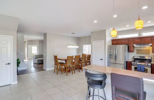 Orchards Casa | 7 Mi to Fremont Street: Spacious Vegas Home!