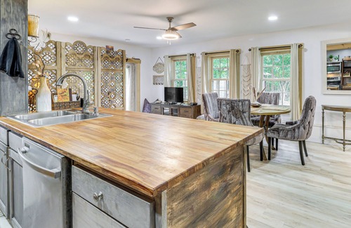 Harbinger Apartamento | 7 Mi to Kitty Hawk Pier & Beach: Studio w/Patio!