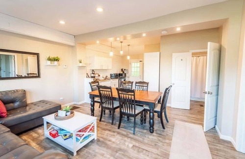 Salemtown Casa | 7 Min drive to Broadway- Walkable Neighborhood