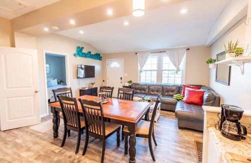 Salemtown Casa | 7 Min drive to Broadway- Walkable Neighborhood