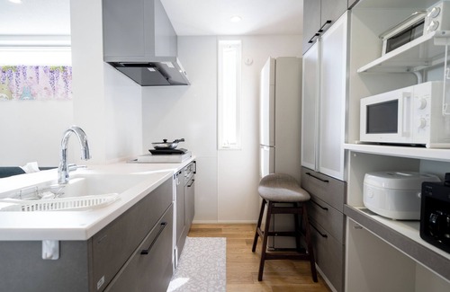 Shimomeguro Casa | 7 min walk from Meguro Station, 2 bedrooms, 6 min to Shibuya, 14 min to Roppongi, 14 min to Shinjuku