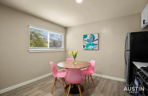 Westfield Apartamento | 7-Minute Walk to Deep Eddy Pool, Parking, and Grill