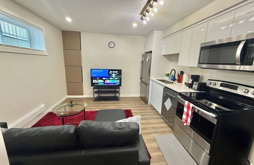 Regina Casa | 7 minutes drive from the airport. One bedroom cozy apartment.