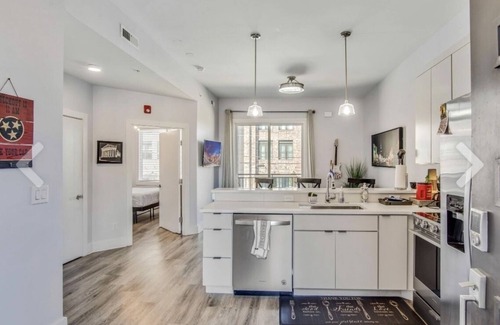 Hadley - Washington Condominio | 7 minutes to Broadway! Free Parking! Sleeps 6!