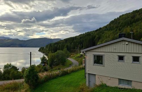 Grovfjord Casa | 7 person holiday home in Grovfjord