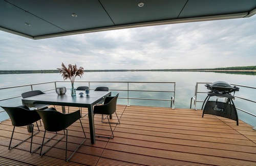 Laasow Alquiler De Eote | 7. Schwimmendes Ferienhaus Neptun - Schwimmende Ferienhäuser Gräbendorfer See