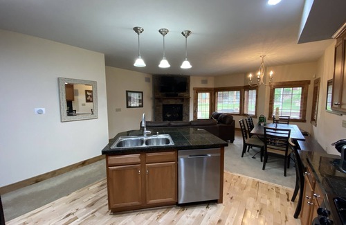 Champion Casa | 7 Springs - Luxury Southwind Townhome Ski-in Ski fuera de la cubierta trasera!