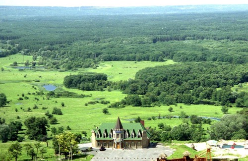 Kharkiv Oblast Hotel | 7 Vetrov