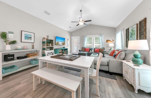 El Centro Beach Casa | 🏖️700yds to Beach-Pool-Grill-Gas Firepit-Beach Life🏖️