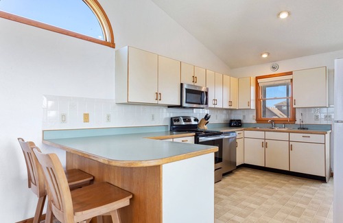 South Nags Head Casa | 7120 Twelfth of Never * 4 Min Walk to the Beach
