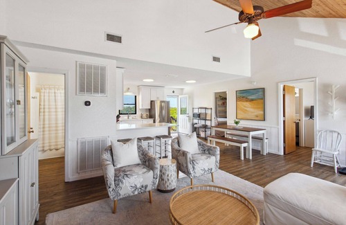 South Nags Head Casa | 7121 The Shelter * 4 Min Walk to Beach
