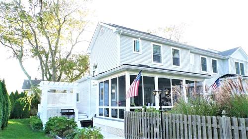 West Cape May Casa | 717 Broadway
