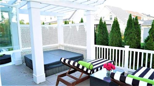 West Cape May Casa | 717 Broadway