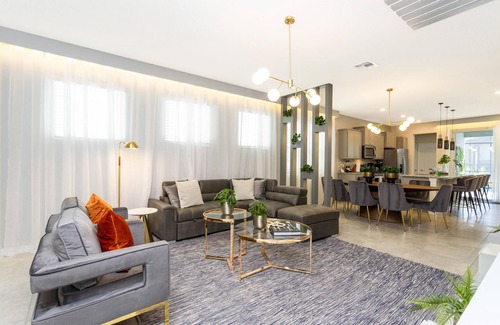 Loughman Casa | 7256- Five Bedrooms All Suites, Private Pool & SPA - Solterra Resort