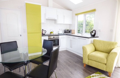 New Quay Cabaña | 73-the Lodge