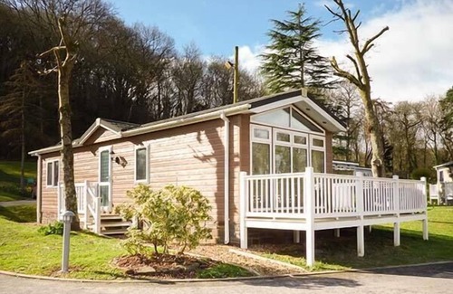 New Quay Cabaña | 73-the Lodge