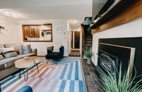 Glacier Apartamento | 73SW - WiFi - F P - WithD - Sleeps 6 home