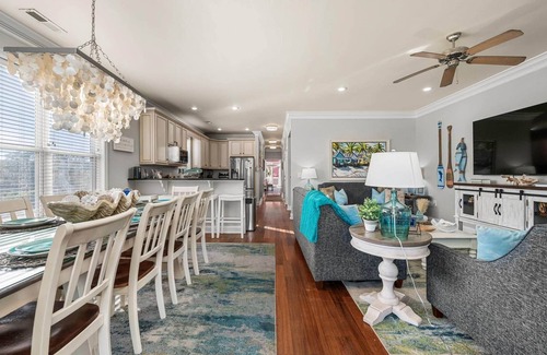 Garden City Casa | 75 Feet From Beach Private Heated Pool & Hot Tub