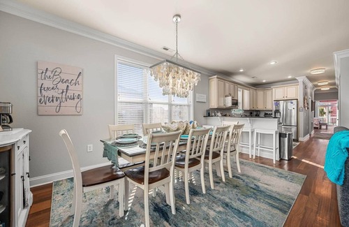 Garden City Casa | 75 Feet From Beach Private Heated Pool & Hot Tub