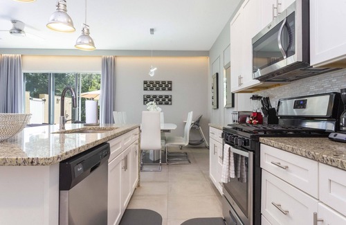 West Kissimmee Casa | Resort con piscina climatizada (admite mascotas) 5 habitaciones, todas las suite
