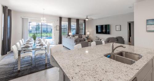 Loughman Casa | 7547OML-Solterra Resort
