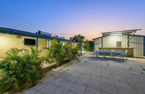 Exmouth Casa | 79 Nimitz Street - Pool and Pet Friendly