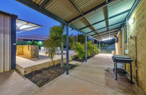 Exmouth Casa | 79 Nimitz Street - Pool and Pet Friendly