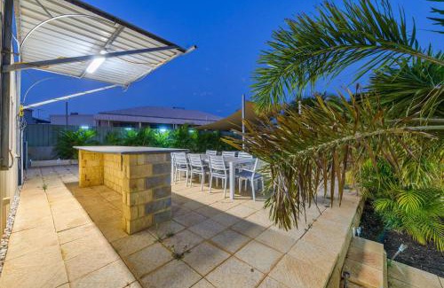Exmouth Casa | 79 Nimitz Street - Pool and Pet Friendly