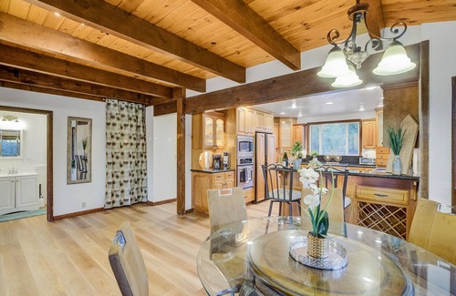 Santa Rosa Casa | 7BD/4.5BA Santa Rosa Estate w/ HotTub, Games, BBQ!