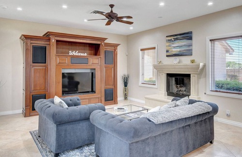 Spring Valley Villa | 7BD/5BA VILLA & Casita - Tennis Court + Strip Views + 7min to Strip! ⭐️⭐️⭐️⭐️⭐️