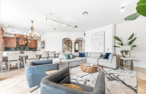 Bal Harbour Casa | 7bdr Heated pool Waterfront Mansion 6 min beach + Paddleboard + Kayaks