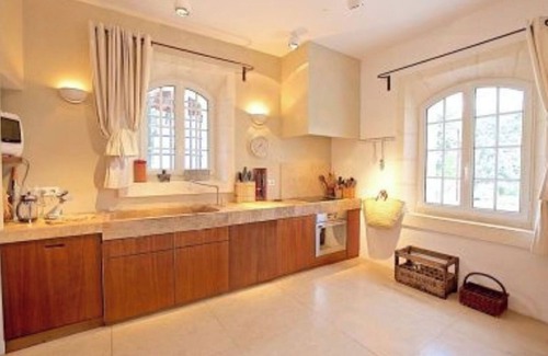 Mouries Villa | 7bedroom villa in Mouries France