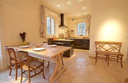 Mouries Villa | 7bedroom villa in Mouries France