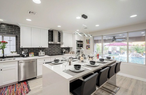 New River Ranch Casa | 7BR Paradise w/ HEATED Pool/Game Room/Hot Tub