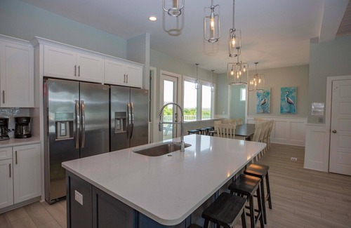 Yaupon Beach Casa | 7BR/6.5BA Home - Event Home, Ocean Views, Pool, Elevator, Sleeps 22