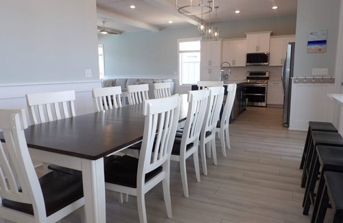 Yaupon Beach Casa | 7BR/6.5BA Home - Event Home, Ocean Views, Pool, Elevator, Sleeps 22