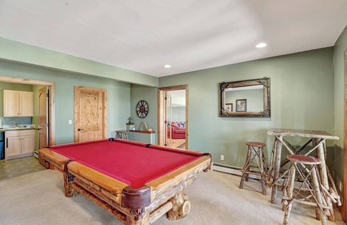 Hartsel Casa | 7BR Mountain Retreat ~ Hot Tub ~ Epic Mtn Views ~ Game Room ~ Wood Fireplaces