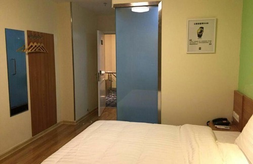 Fuyang Hotel | 7Days Inn Yingshang LAN-STAR building materials market