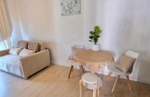 Lat Krabang Apartamento | 7min BKK airport - free pick up - malls nearby