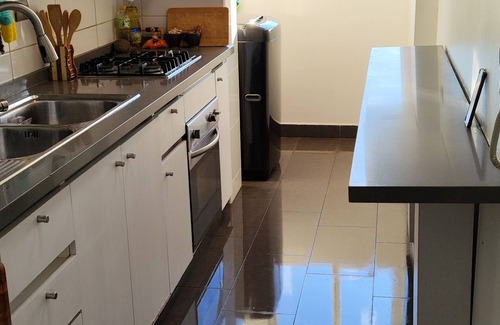 Valparaiso Apartamento | 7P-Charming 3-bedroom apartment with AC, fitness room in vibrant Valparaíso