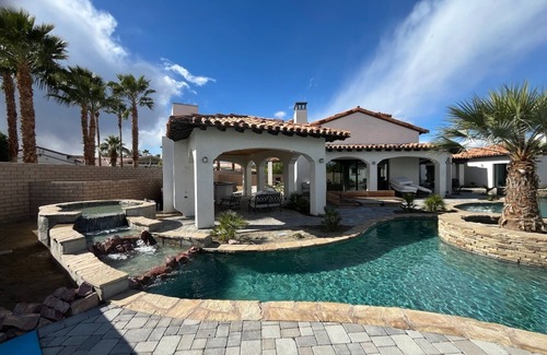 Bermuda Dunes Casa | 8,500sqft Brand New Estate / Pickleball, Golf, Pool & Spa, Yoga. EVENTS - DEALS